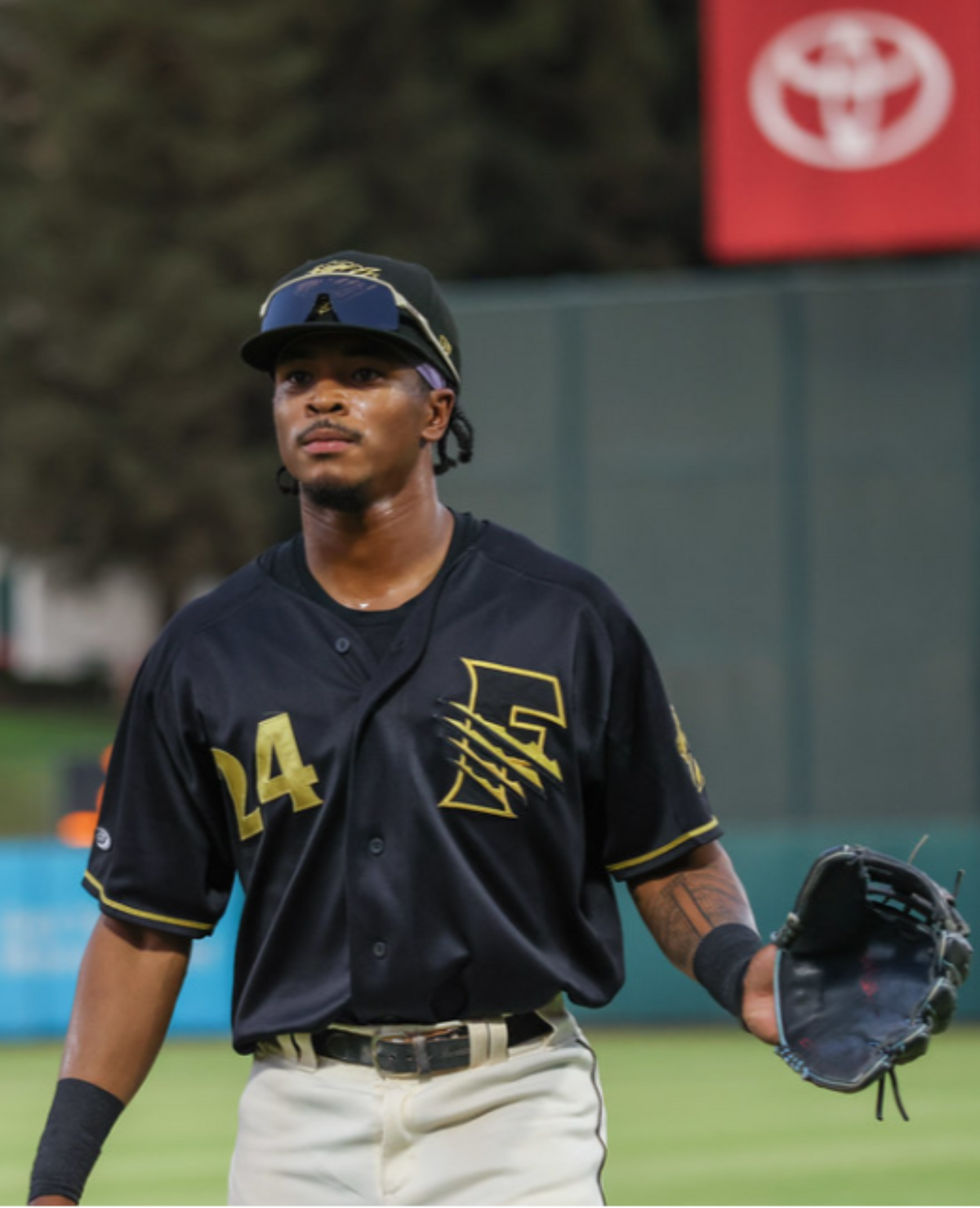 Fresno Grizzlies Authentic Black/Gold Alternate Jersey